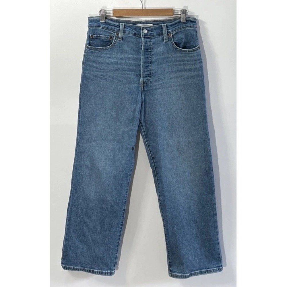 Women's Levis Ribcage Straight Ankle Button Fly Jeans Sz 32 NO Pilling